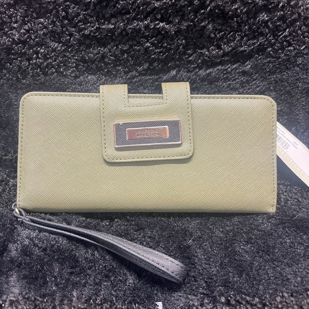 Kenneth Cole Reaction Tab Clutch Purse With Strap‎ Wallet Wristlet OD Green